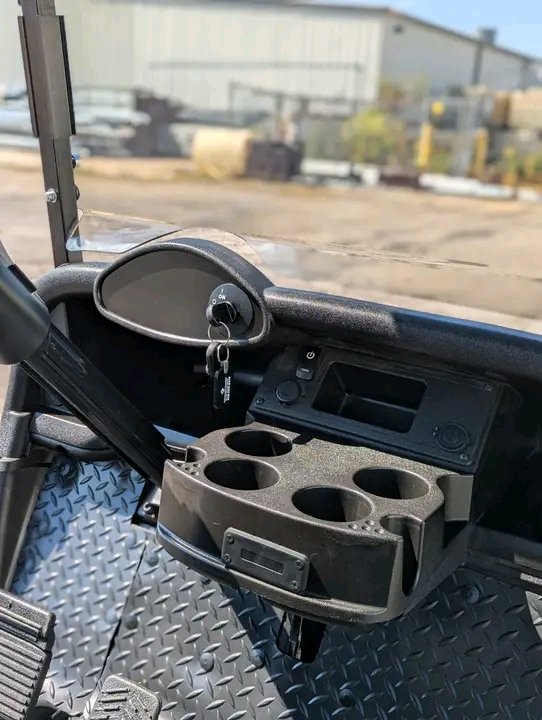 2023 Ezgo Apex RXV Gas Golf Cart Lifted Street legal - Image 9