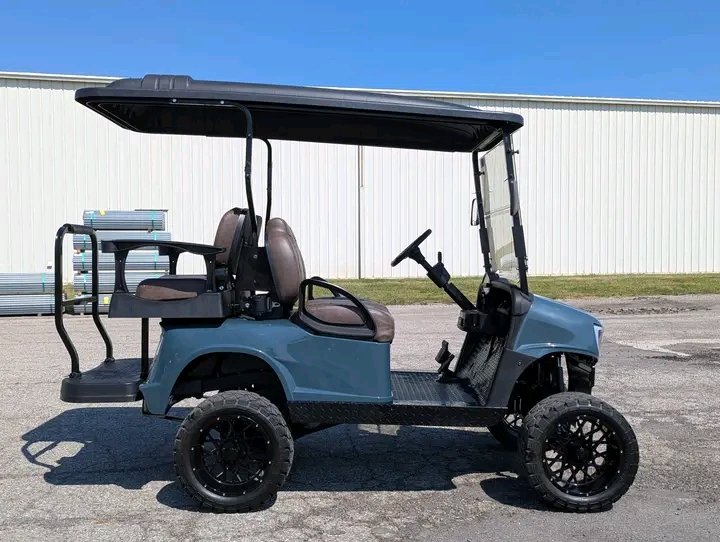 2023 Ezgo Apex RXV Gas Golf Cart Lifted Street legal - Image 4