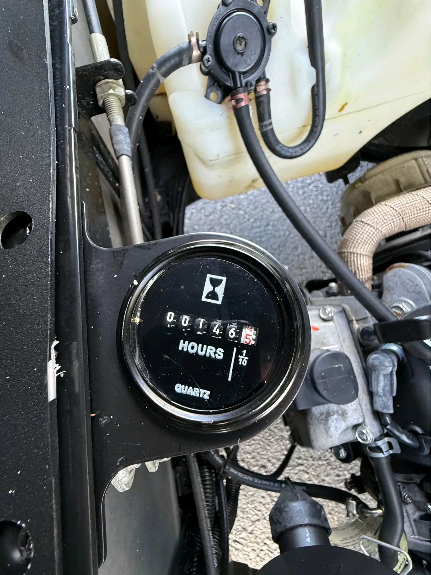 E-Z-GO RXV golf cart - Image 4