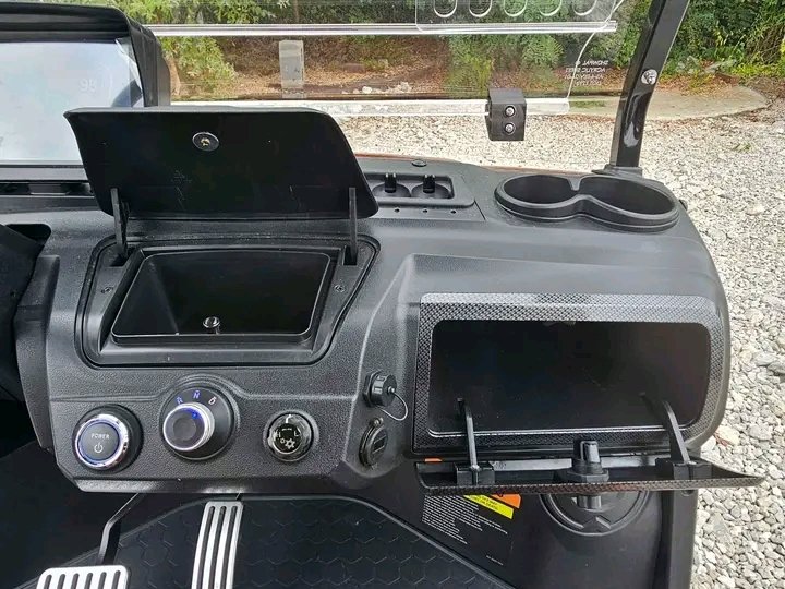 The Denago EV Nomad XL is a 4-passenger lifted lithium golf cart - Image 3