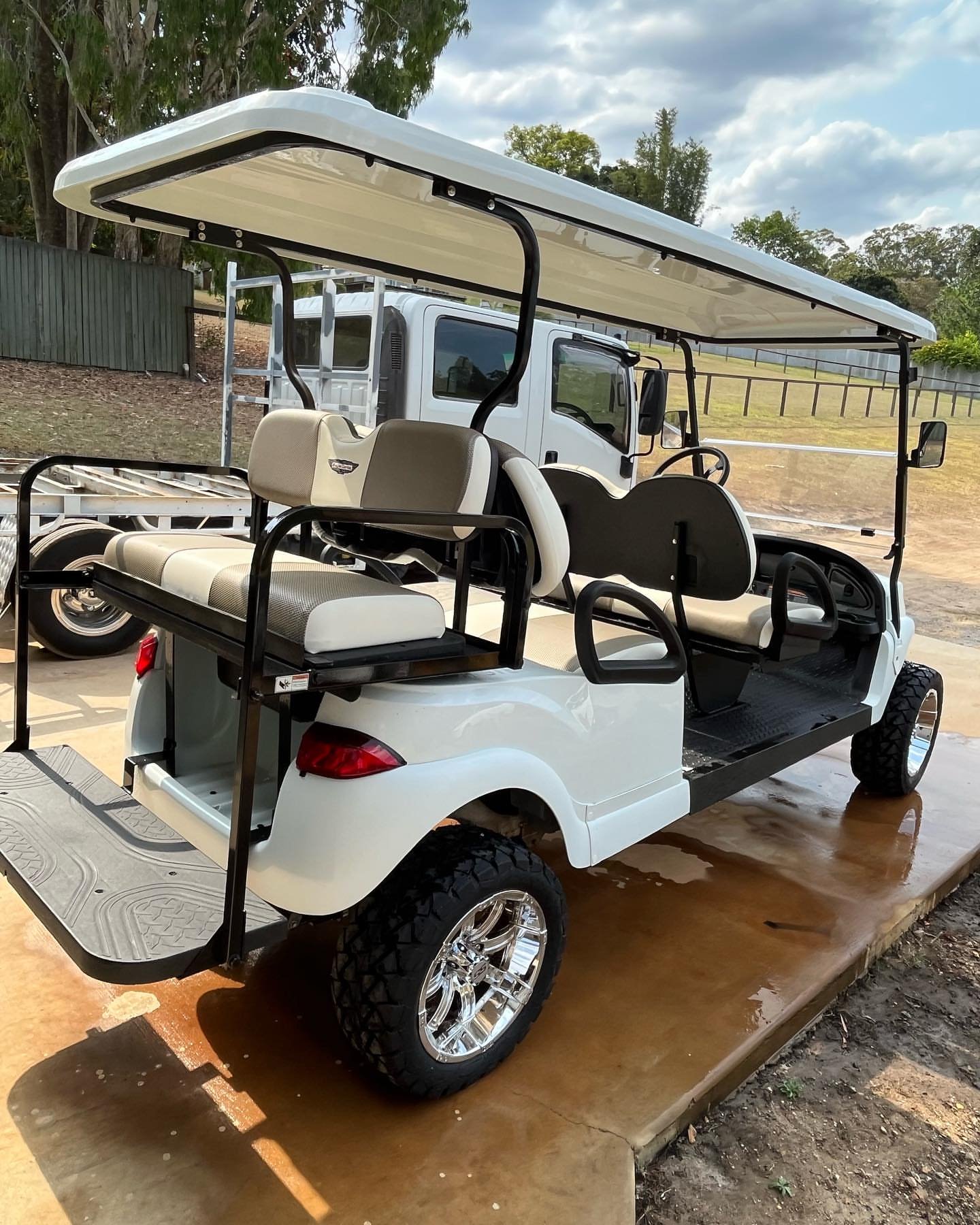Club Car Onward 6 Passenger - Image 4