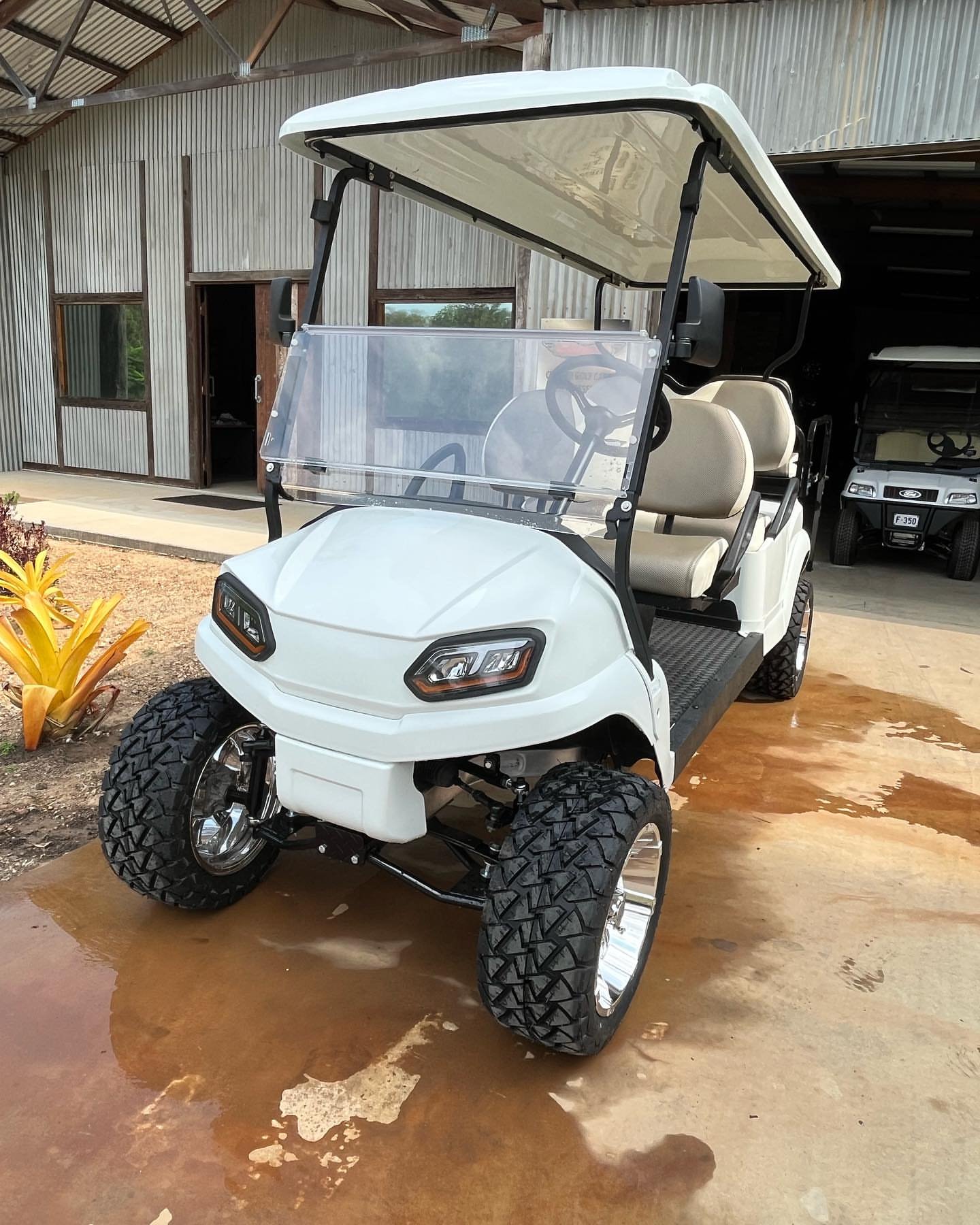 Club Car Onward 6 Passenger - Image 6
